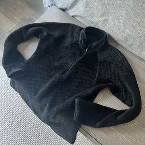 BURTON AK Womens ❄️ Pull Over 1/2 Zip Black